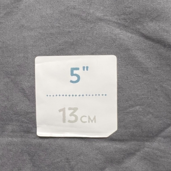 Old Navy Passe Partout Gray 5" Shorts Size 6 NWT MSRP $22.99 - Picture 2 of 6